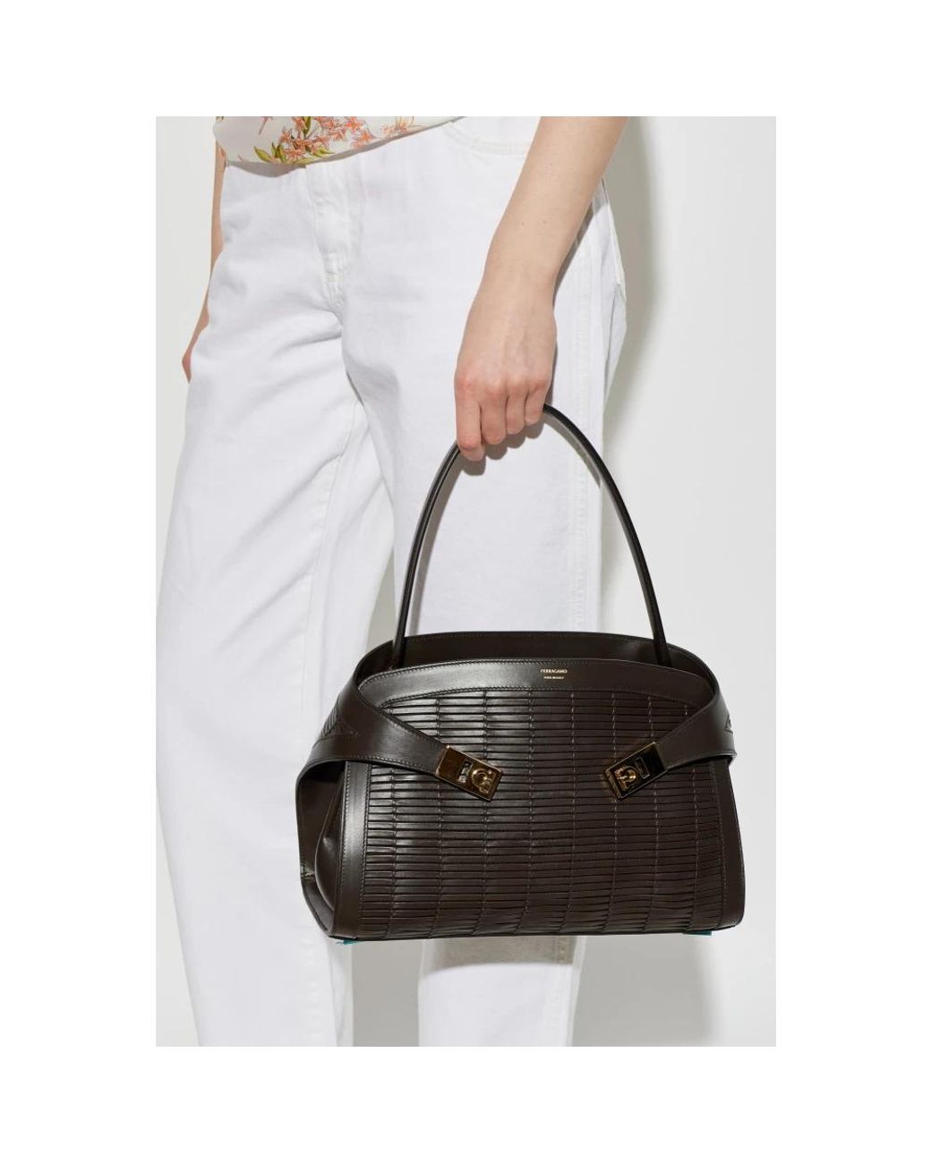 Handbags di Ferragamo in Black