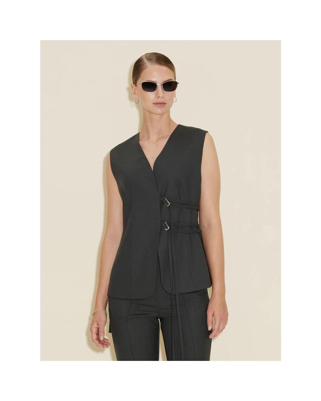 Suit Vests di Holzweiler in Black