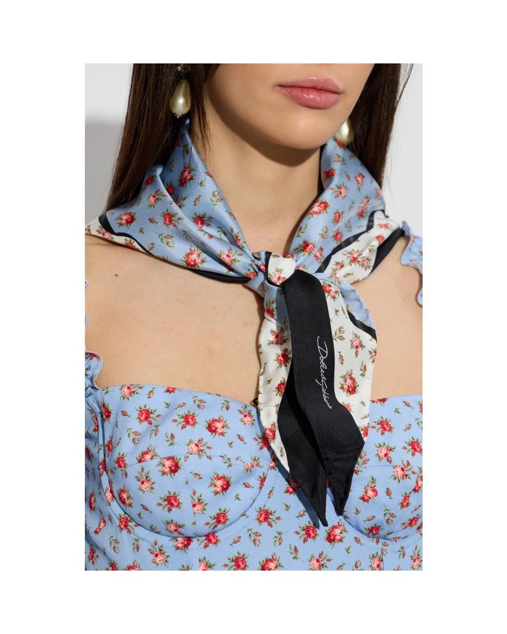 Dolce & Gabbana Accessoires ,Blauw ,Kleine Zijden Twill Driehoekige Sjaal Met Rozenprint in het Blue