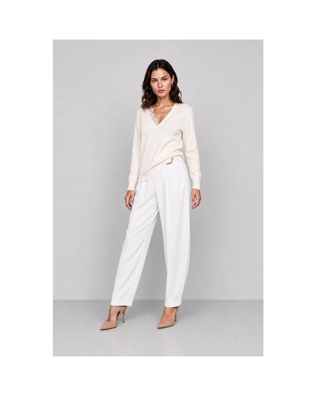 Kocca White V-Neck Knitwear