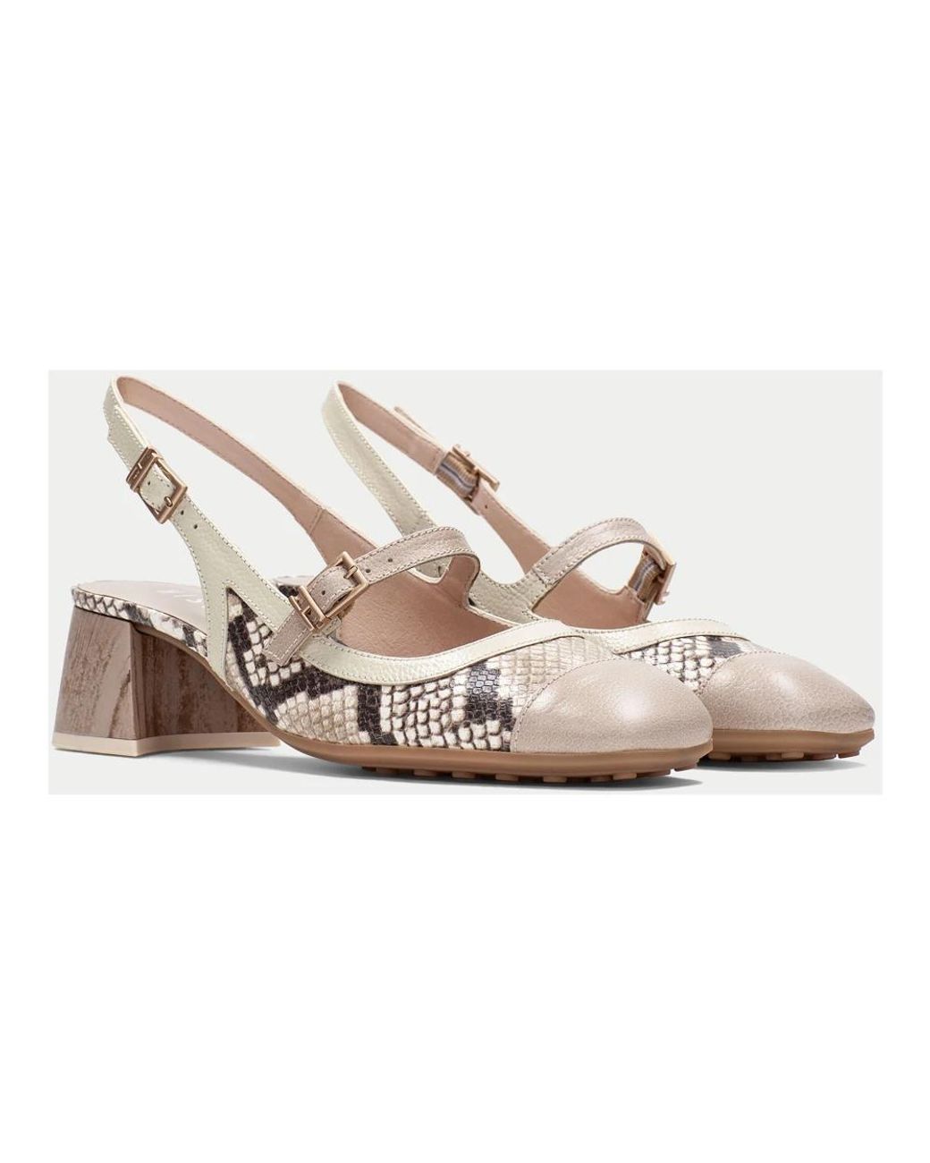 Hispanitas Metallic Pumps