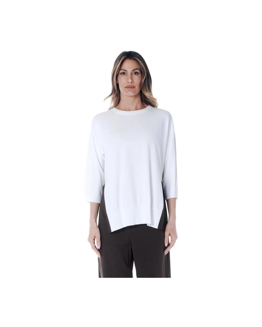 Kangra White Round-Neck Knitwear