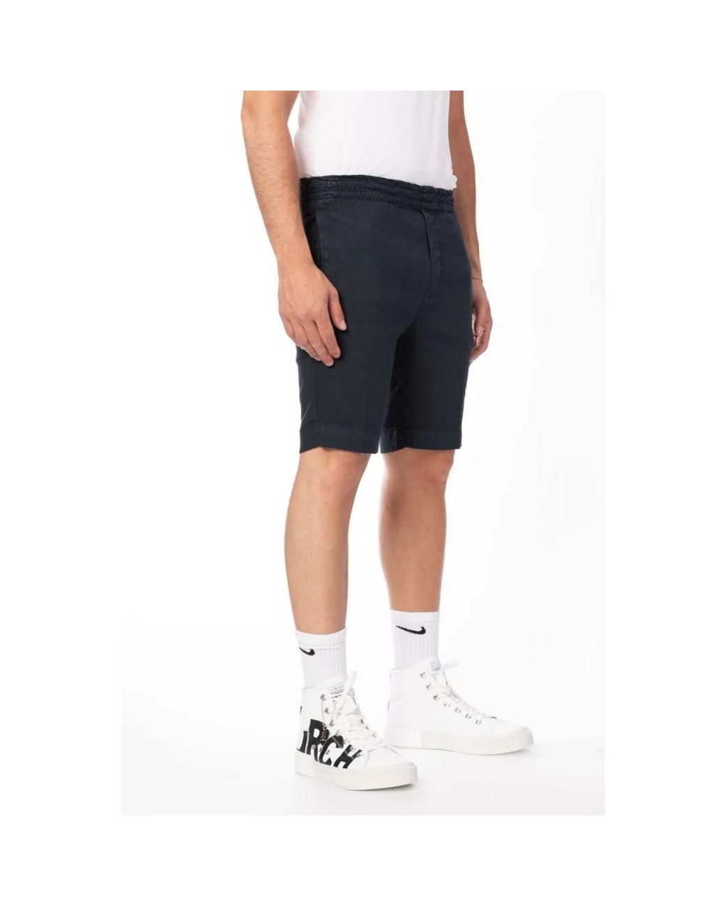 Entre Amis Blue Casual Shorts for men