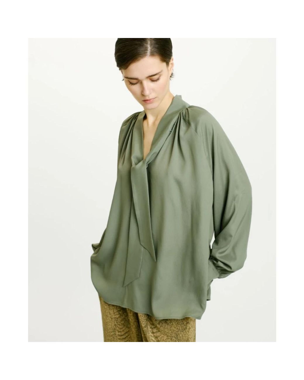 Momoní Green Tabatinga Bluse