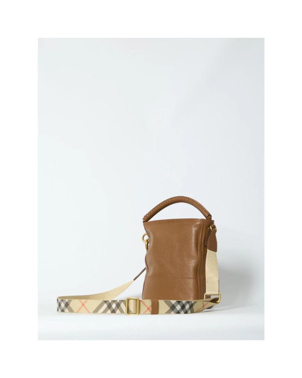 Handbags di Burberry in Brown
