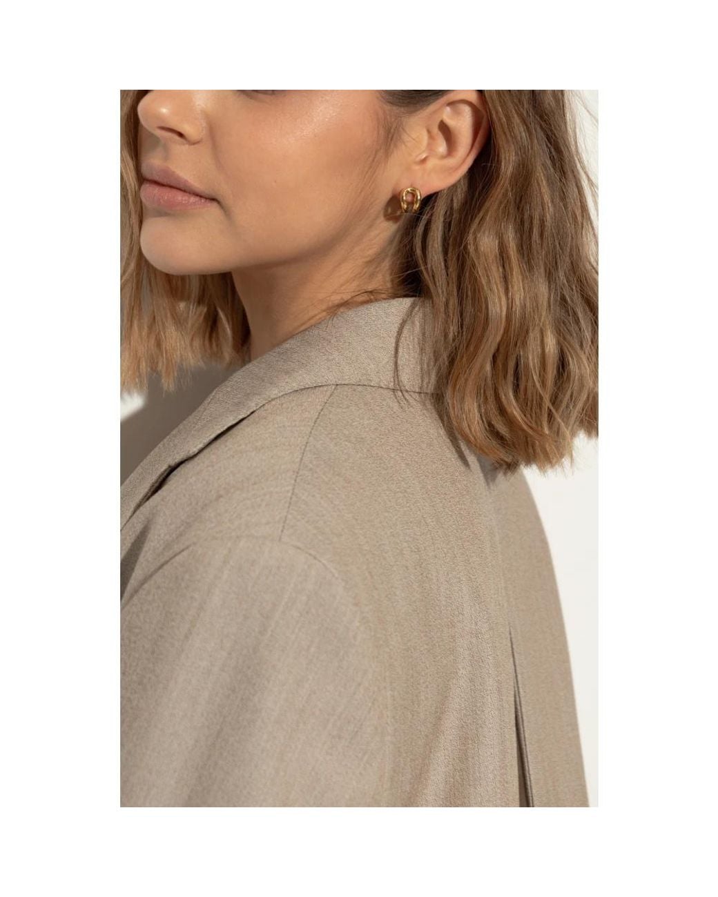 Earrings di LIE STUDIO in Metallic