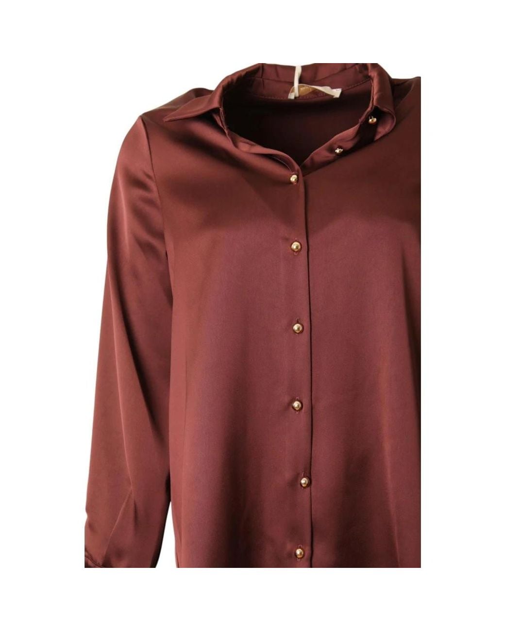 Amélie & Amélie Red Shirts
