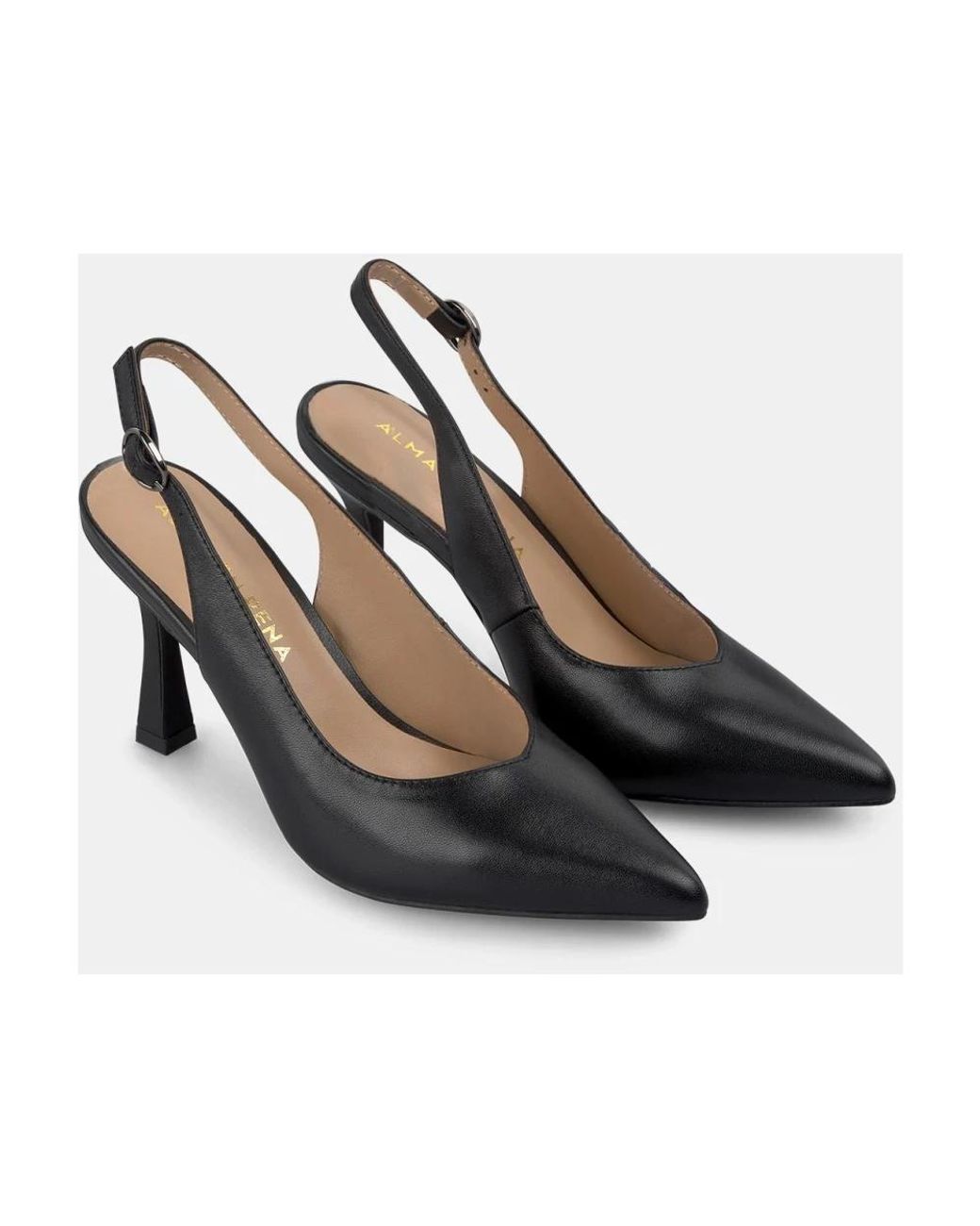 Alma En Pena. Black Pumps