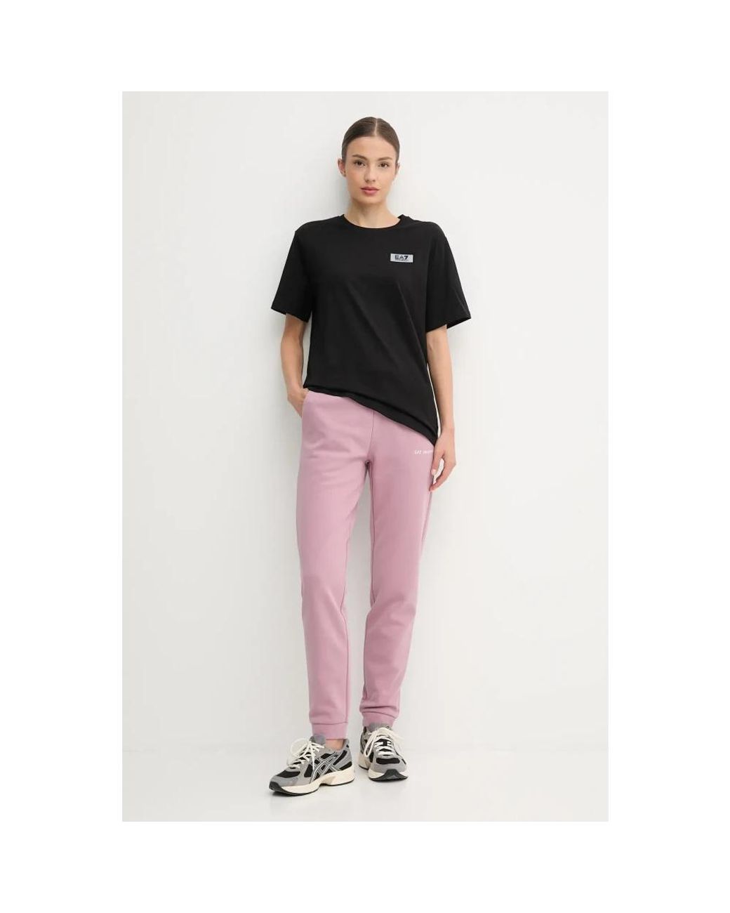 Sweatpants di EA7 in Pink
