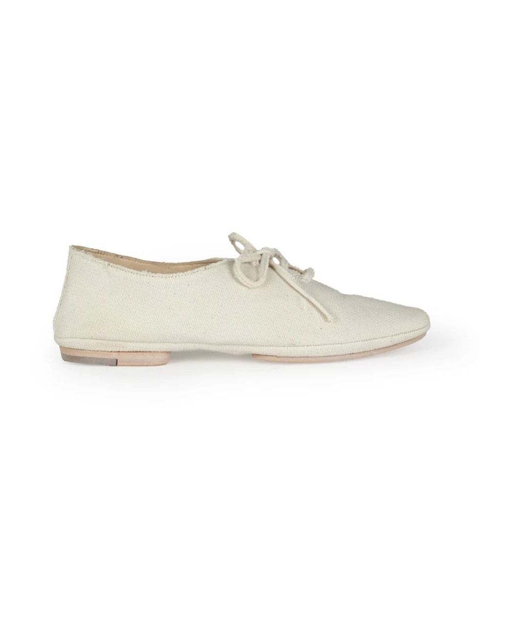 Cortana White Laced Shoes