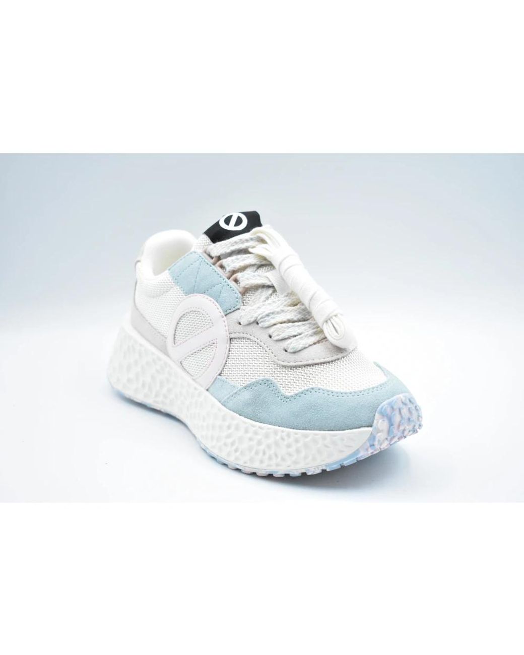 No Name White Sneakers