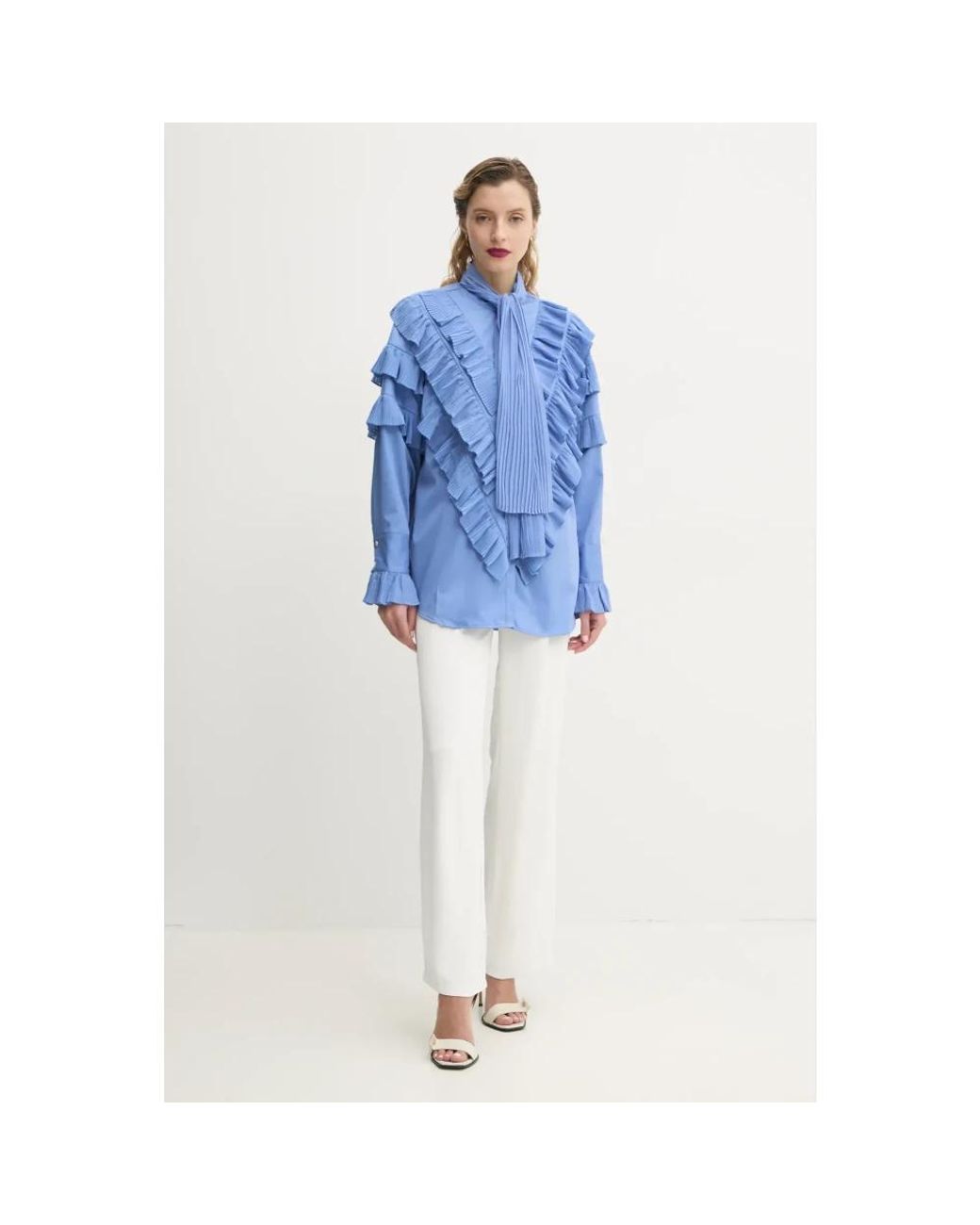 Blouses di Bruuns Bazaar in Blue
