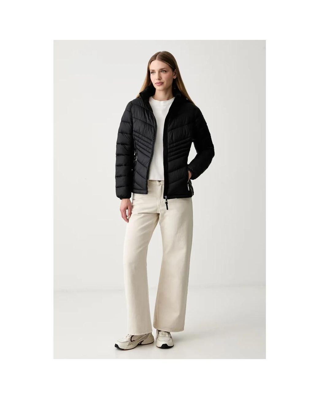Winter Jackets DKNY de color Black