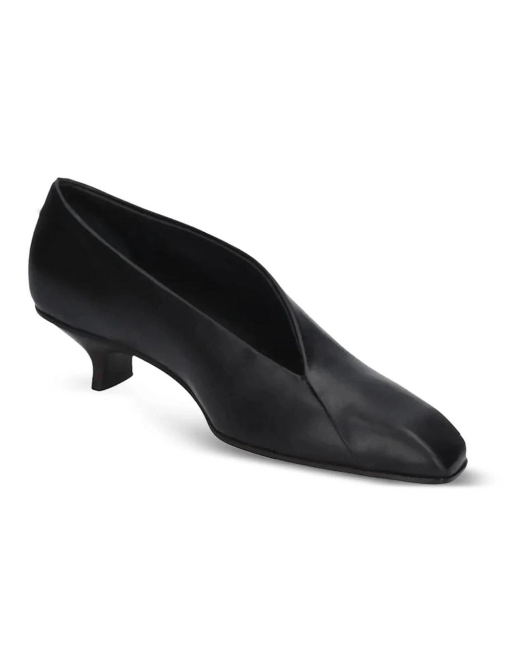 Vicini Black Pumps