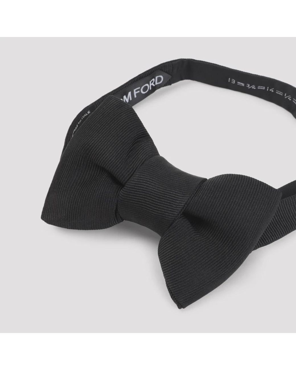 Tom Ford Black Pre-Tied Bow Tie for men