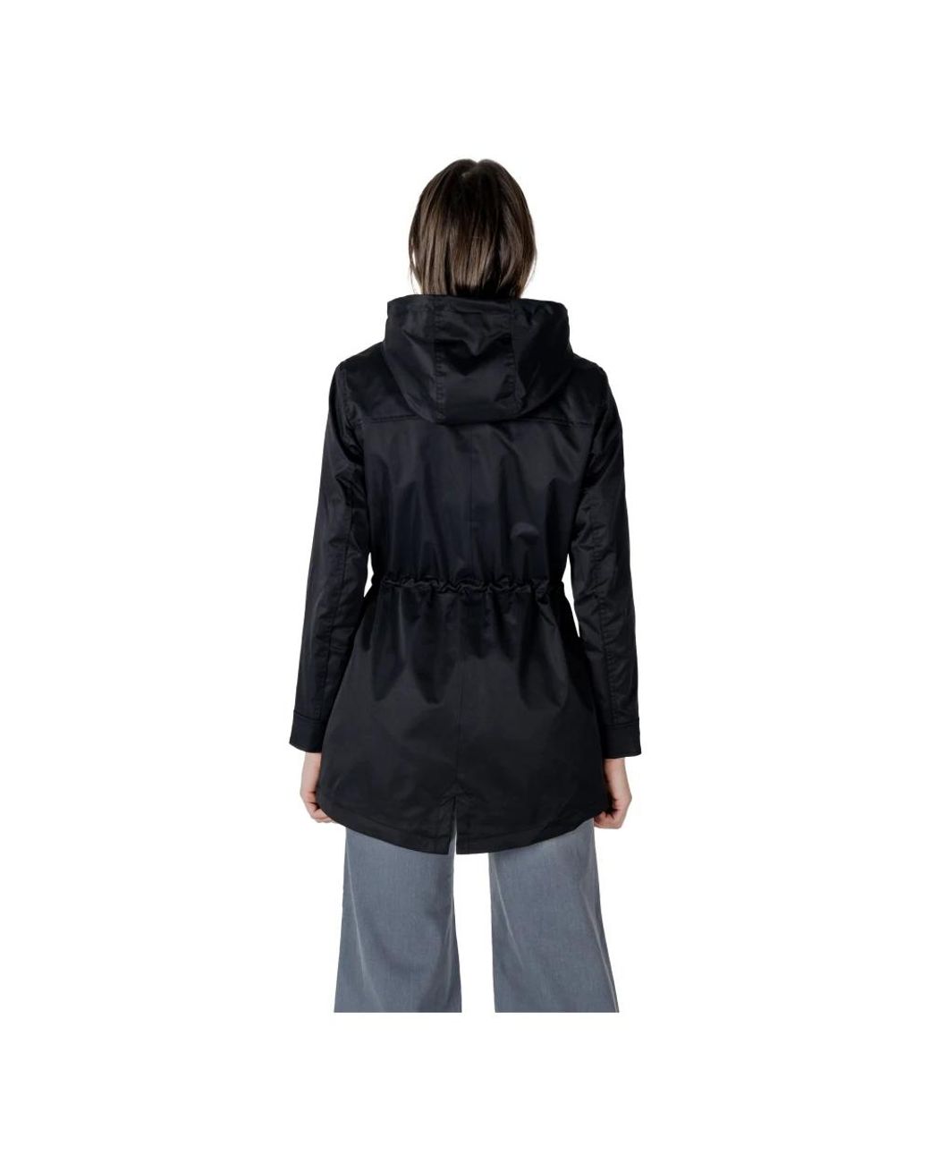 Light Jackets ONLY en coloris Black