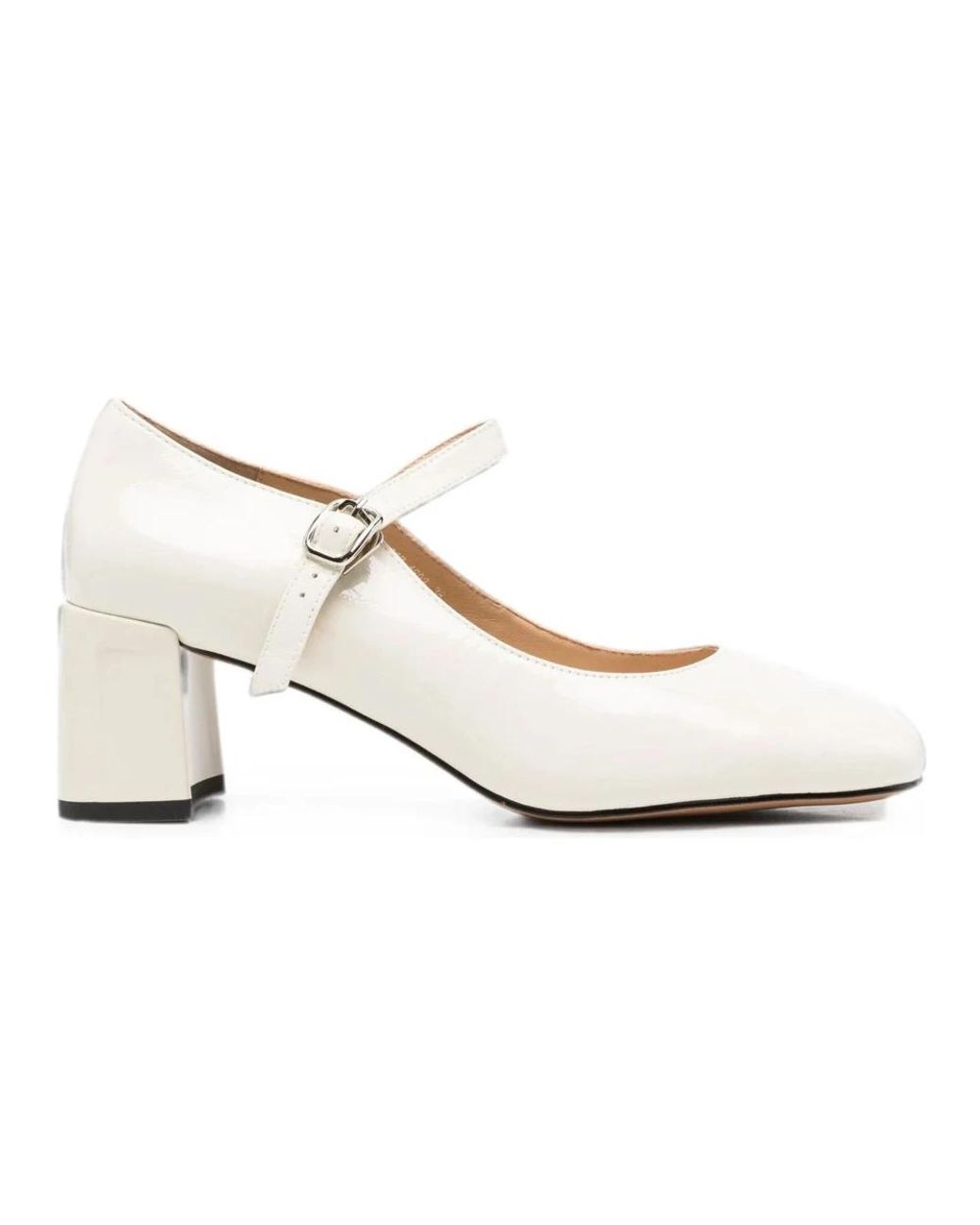 Linda Baumann White Pumps