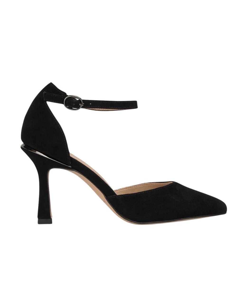 Alma En Pena. Black Pumps