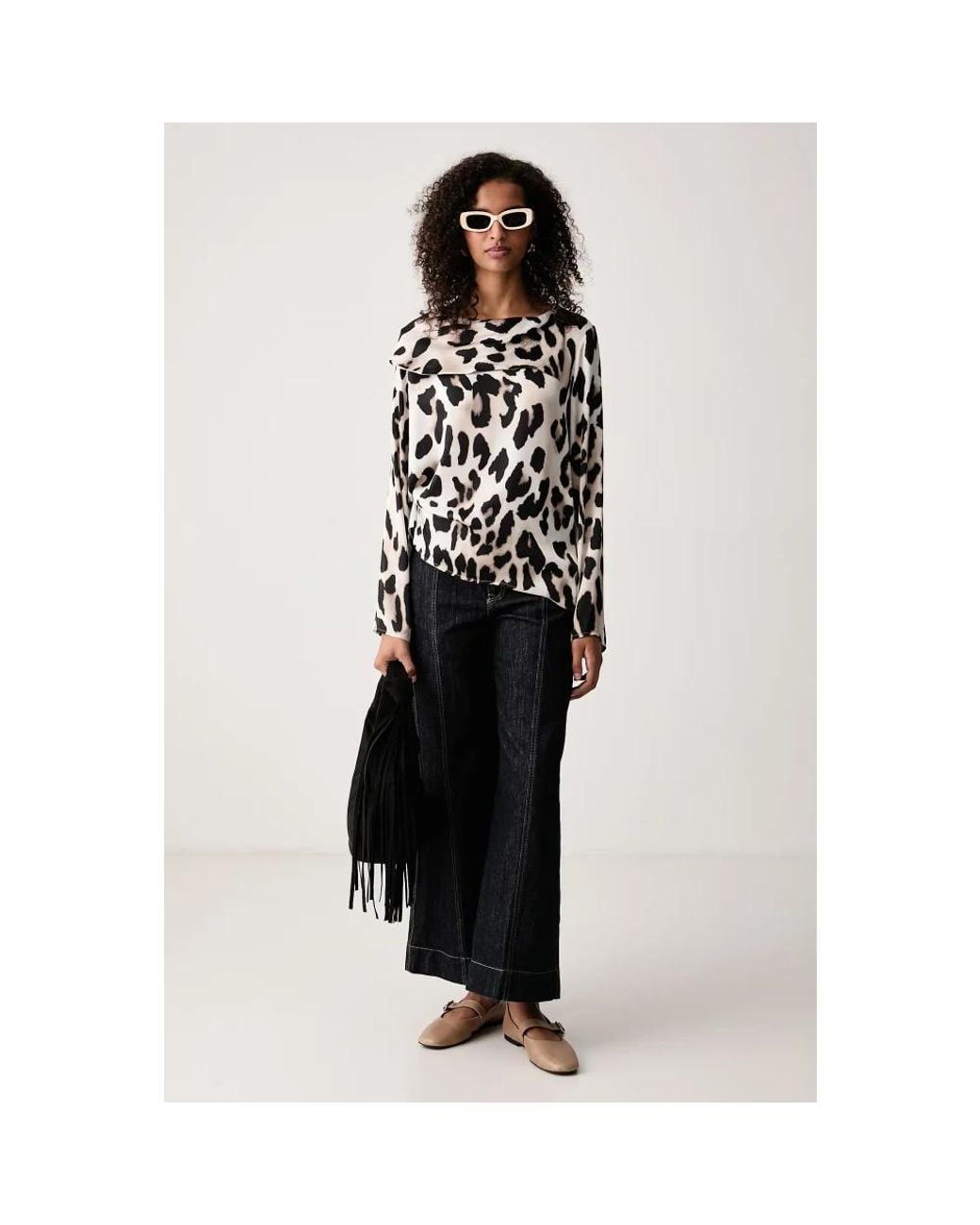 Blouses Joseph Ribkoff de color Black