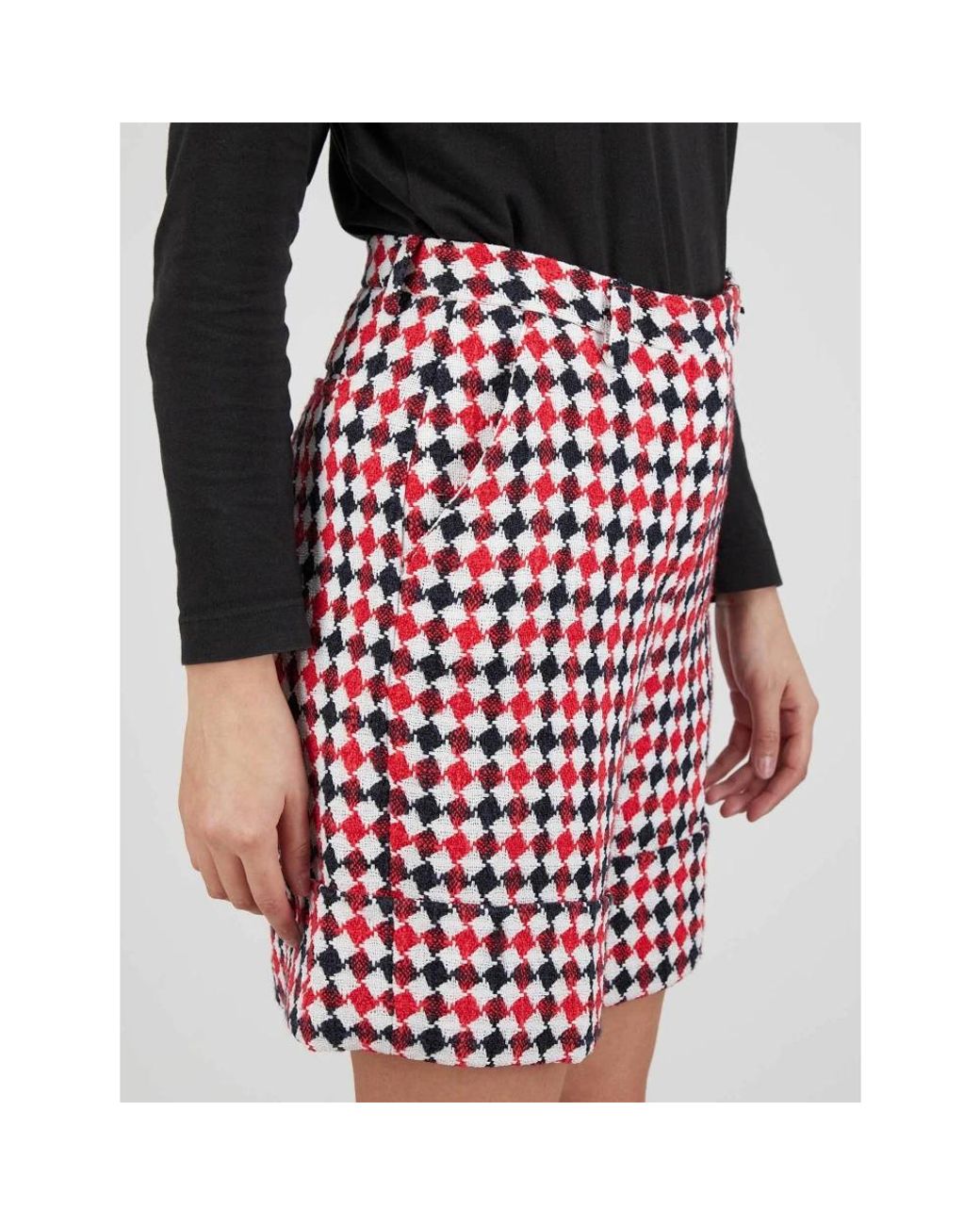 Kiton Red Short Shorts