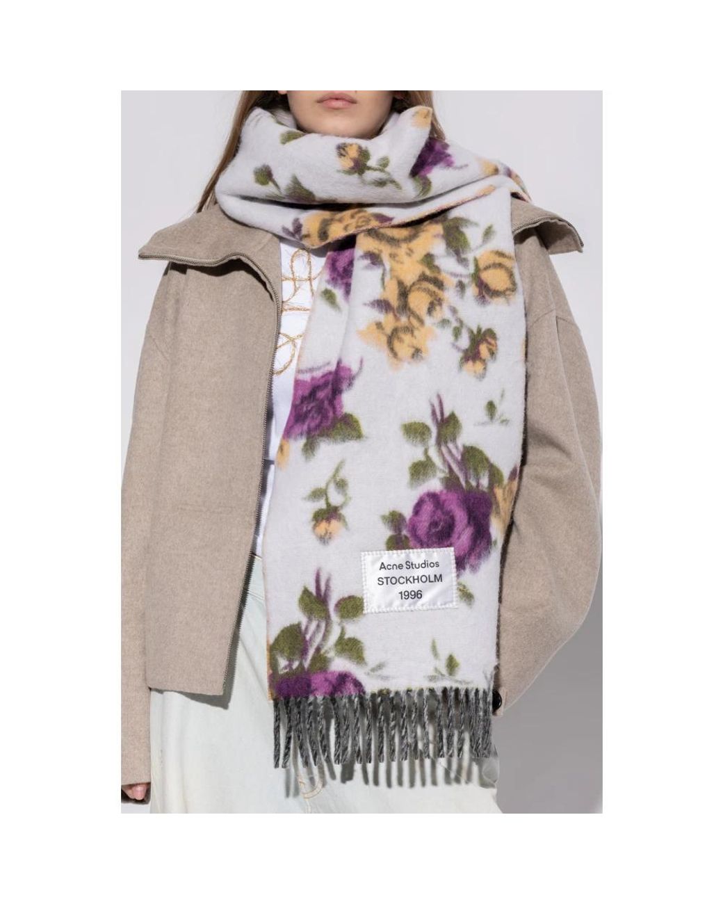 Winter Scarves di Acne in Gray