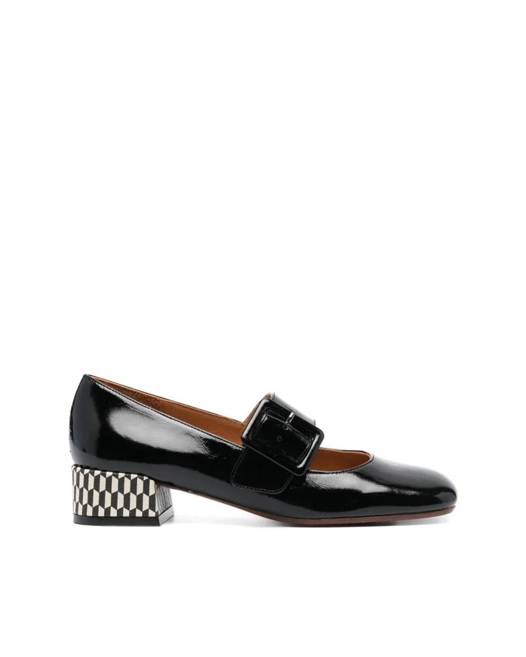 Chie Mihara Iaman in het Black