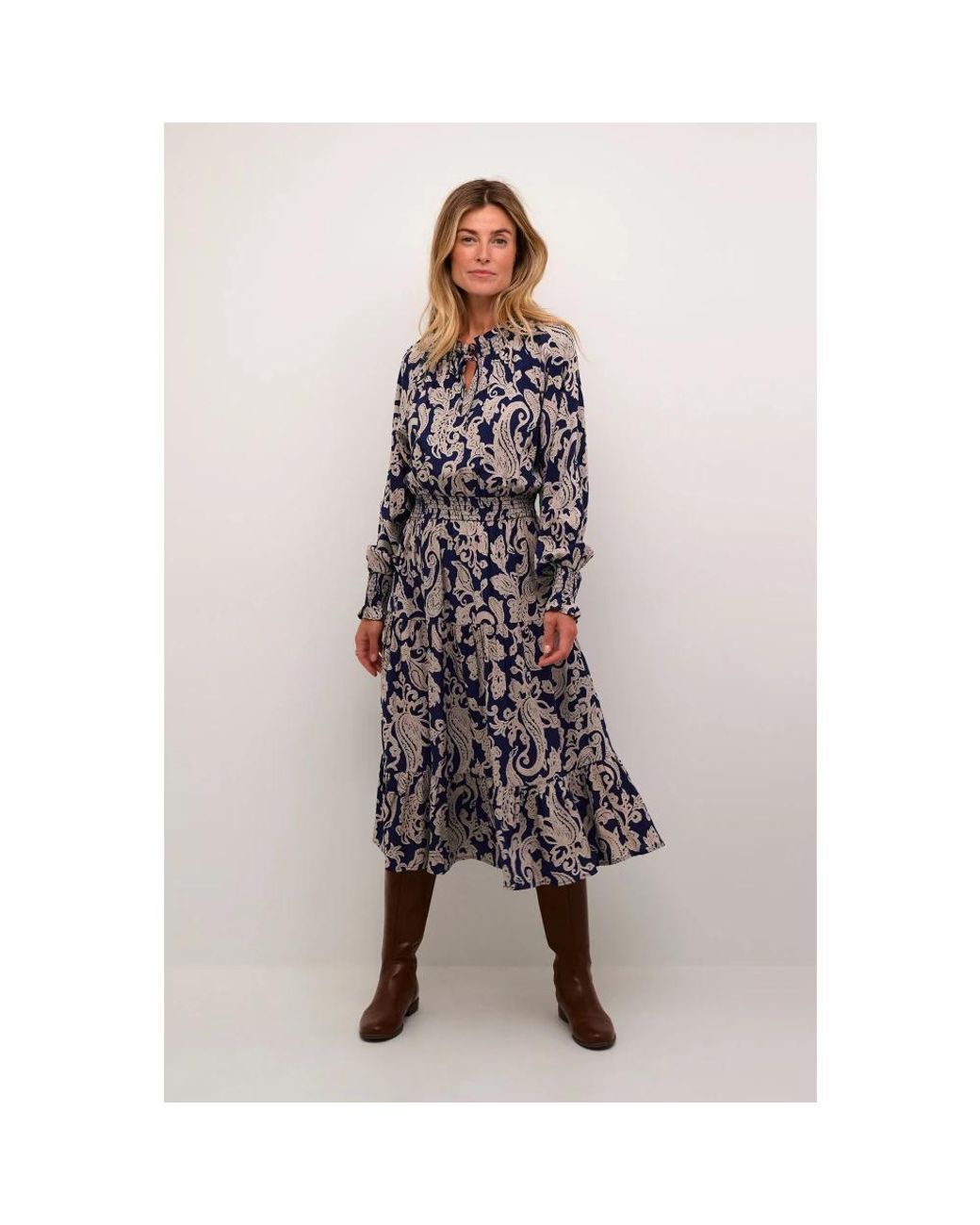 Midi Dresses Cream de color Brown