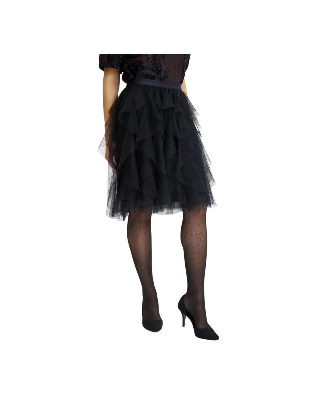 iN FRONT Rafael Rok in het Black