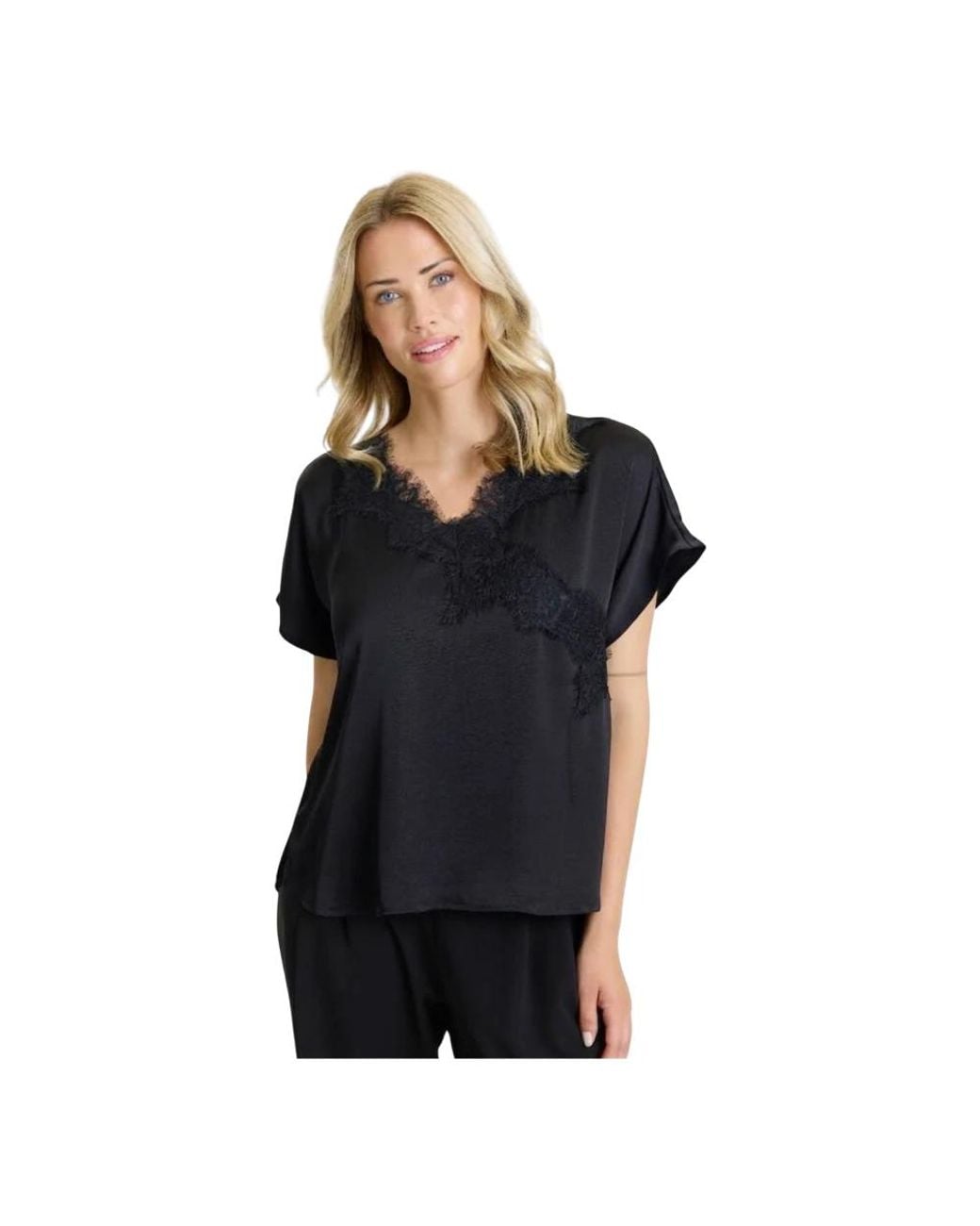 Blouses iN FRONT de color Black