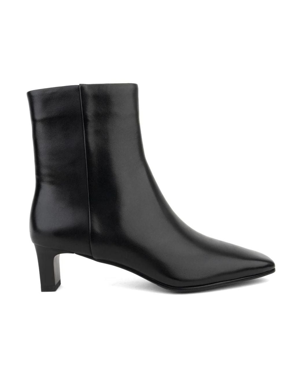 Linda Baumann Black Heeled Boots