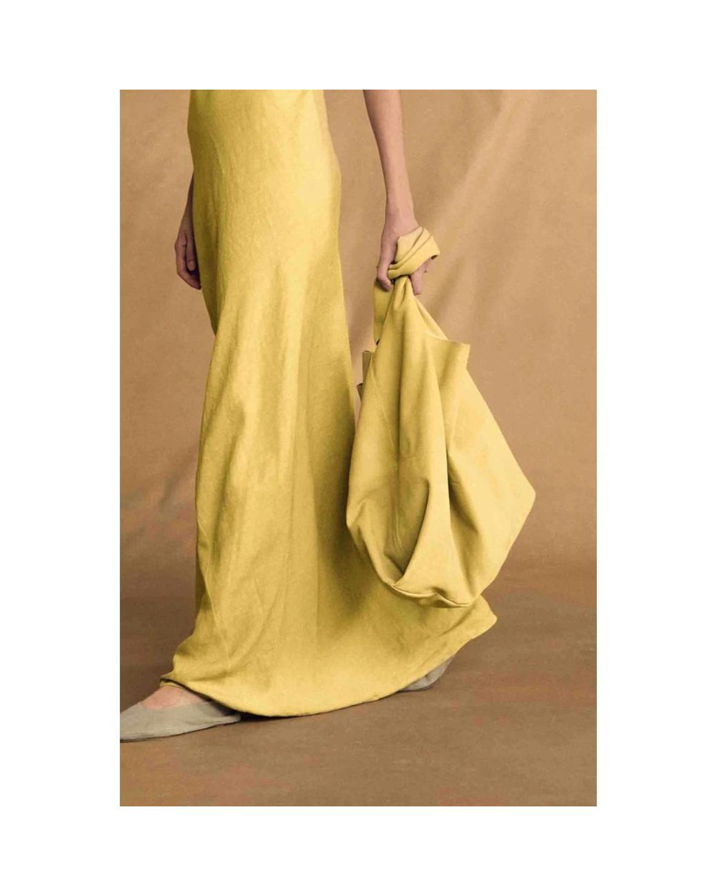 Cortana Yellow Shopping Bags