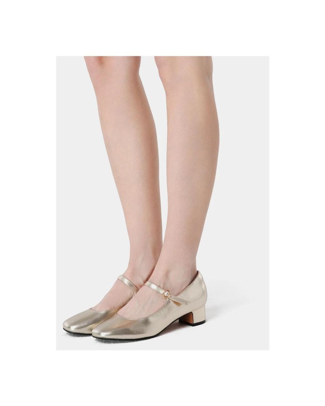 L37 Gray Pumps