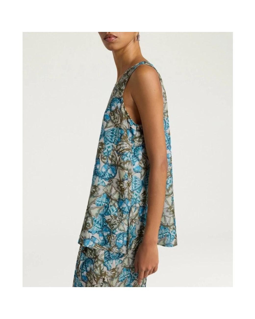 Momoní Blue Blouses