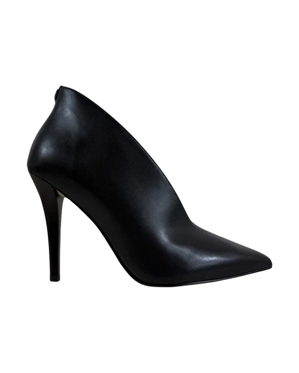 Michael Kors Black Pumps