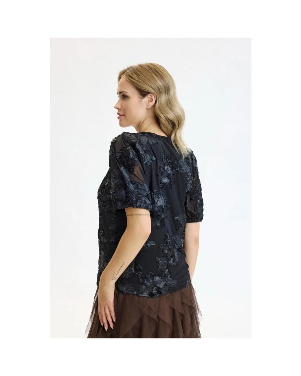 Blouses iN FRONT de color Black