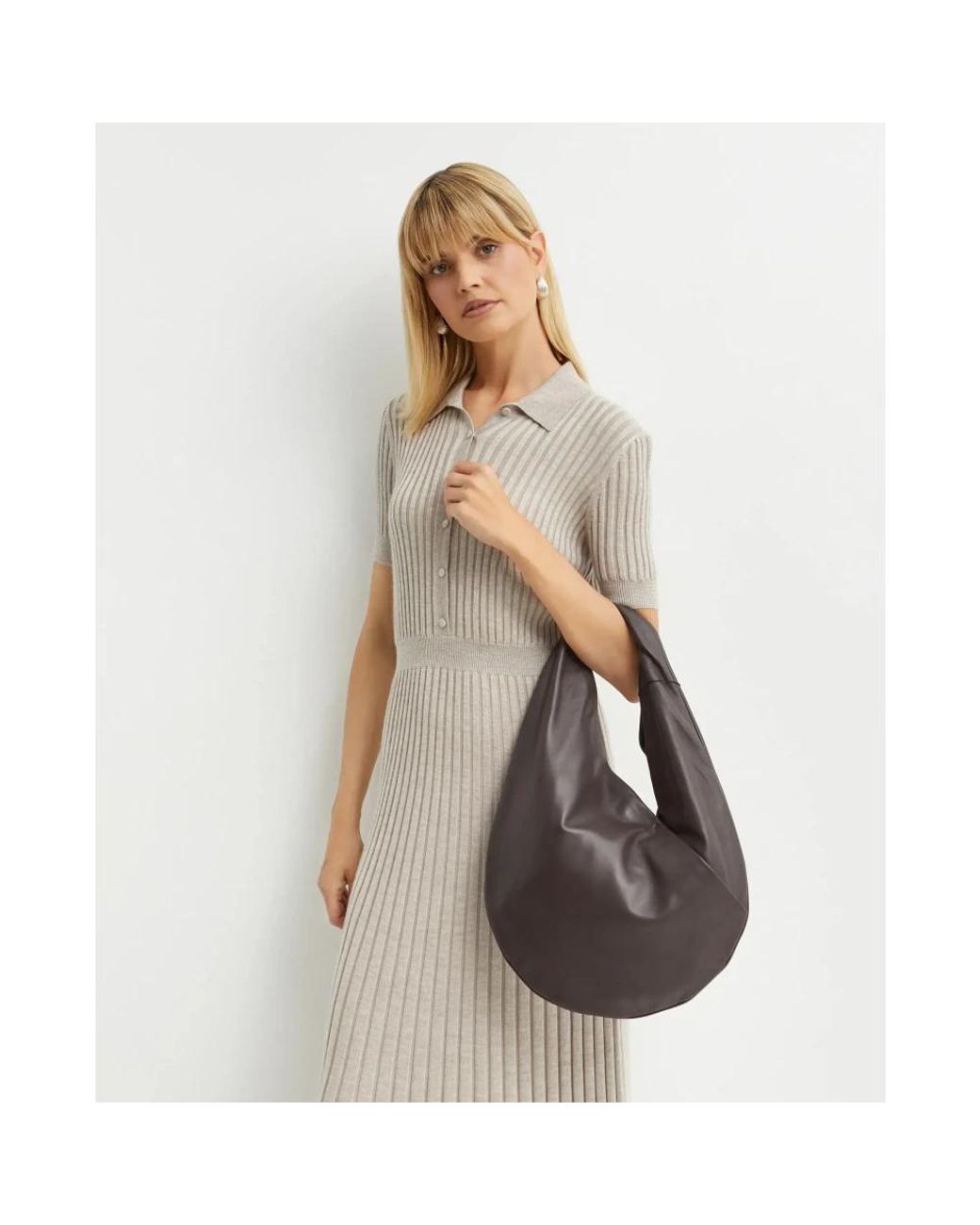 Aesther Ekme Brown Shoulder Bags
