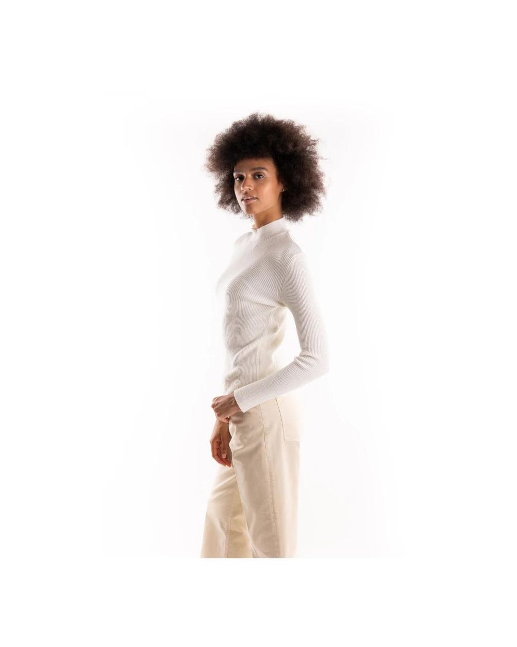Turtlenecks hinnominate de color Natural