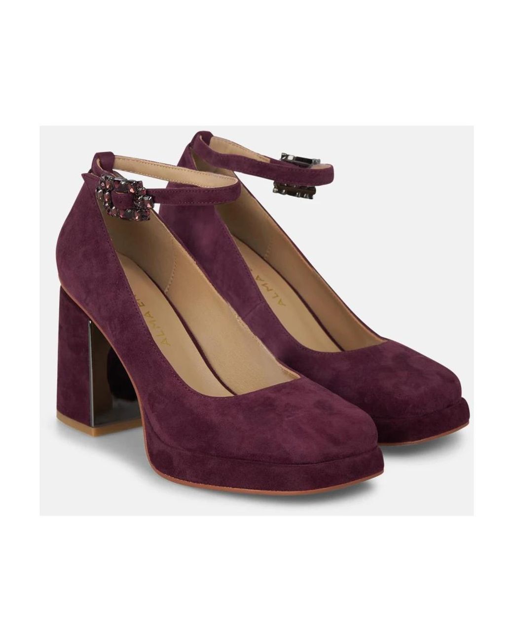 Alma En Pena. Purple Pumps