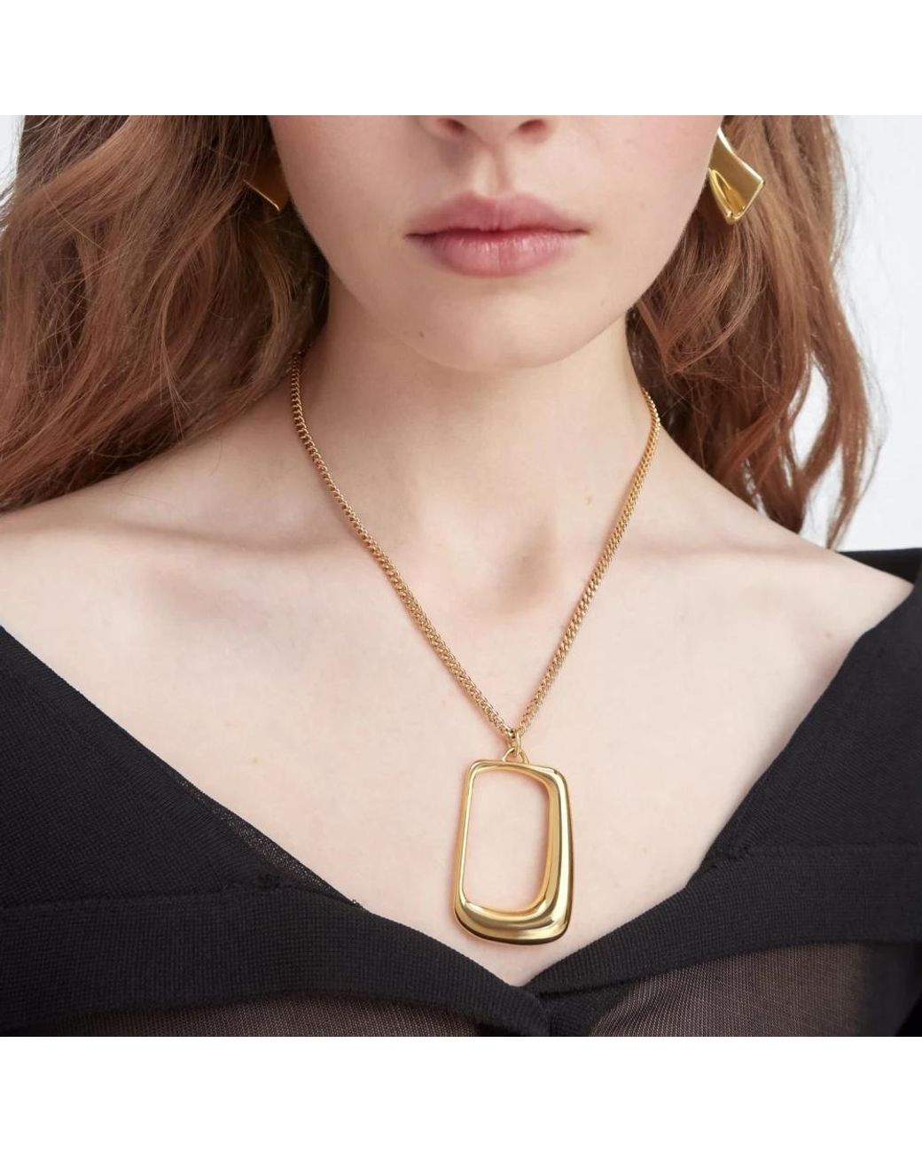 Necklaces Jacquemus en coloris Metallic