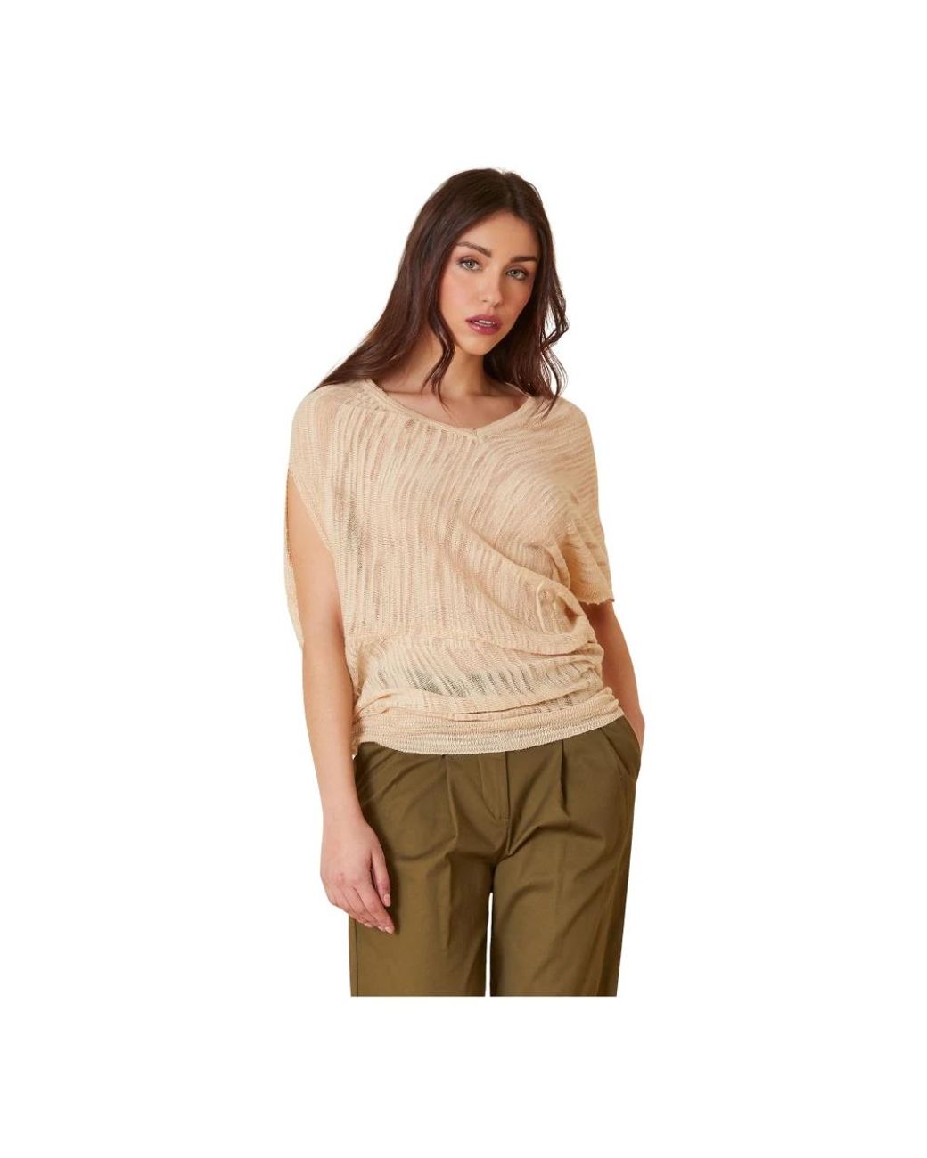 Manila Grace Natural Round-Neck Knitwear