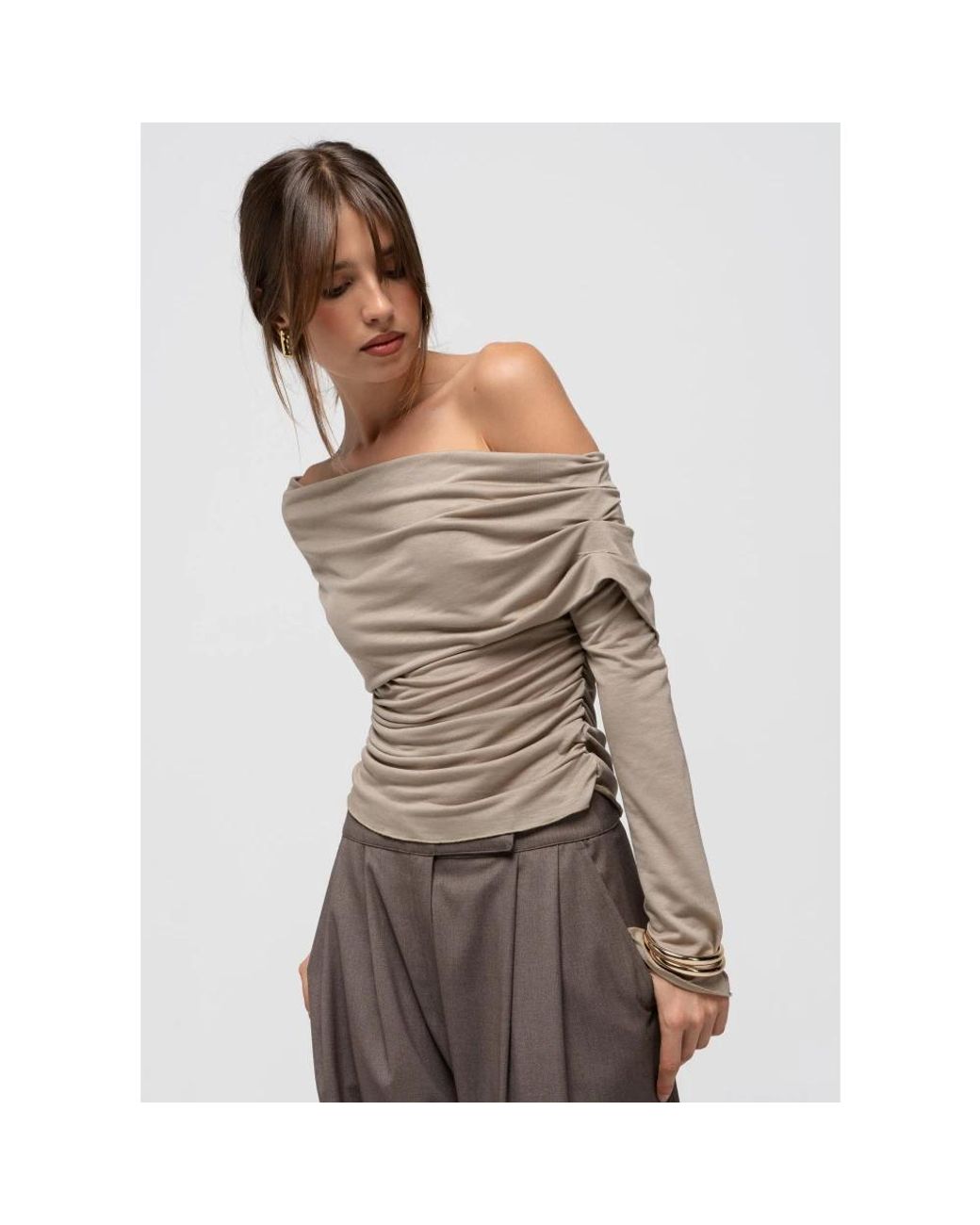 Blouses GUAJA. de color Brown