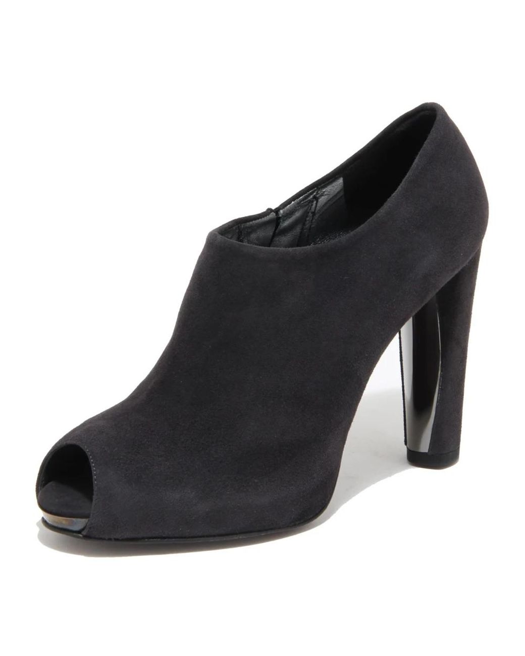 Stuart Weitzman Black Pumps
