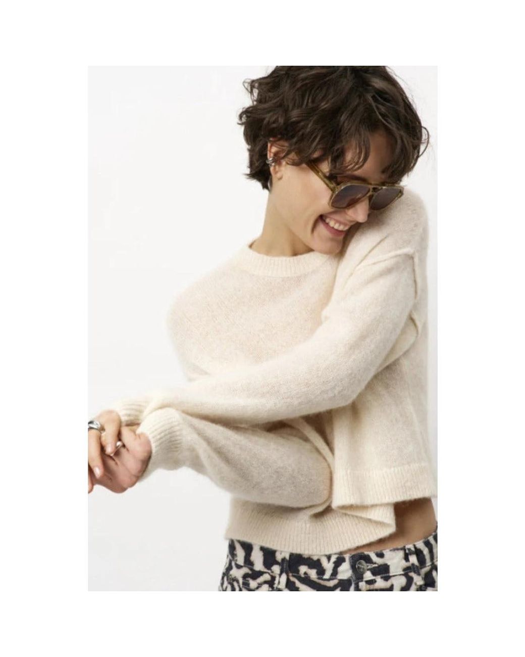 Dante 6 White Round-Neck Knitwear