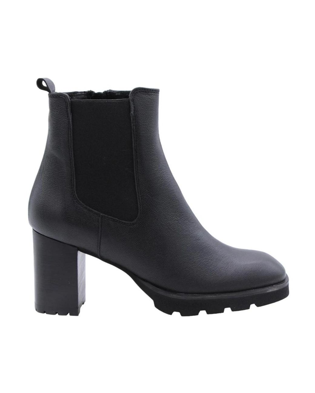 CTWLK Black Heeled Boots