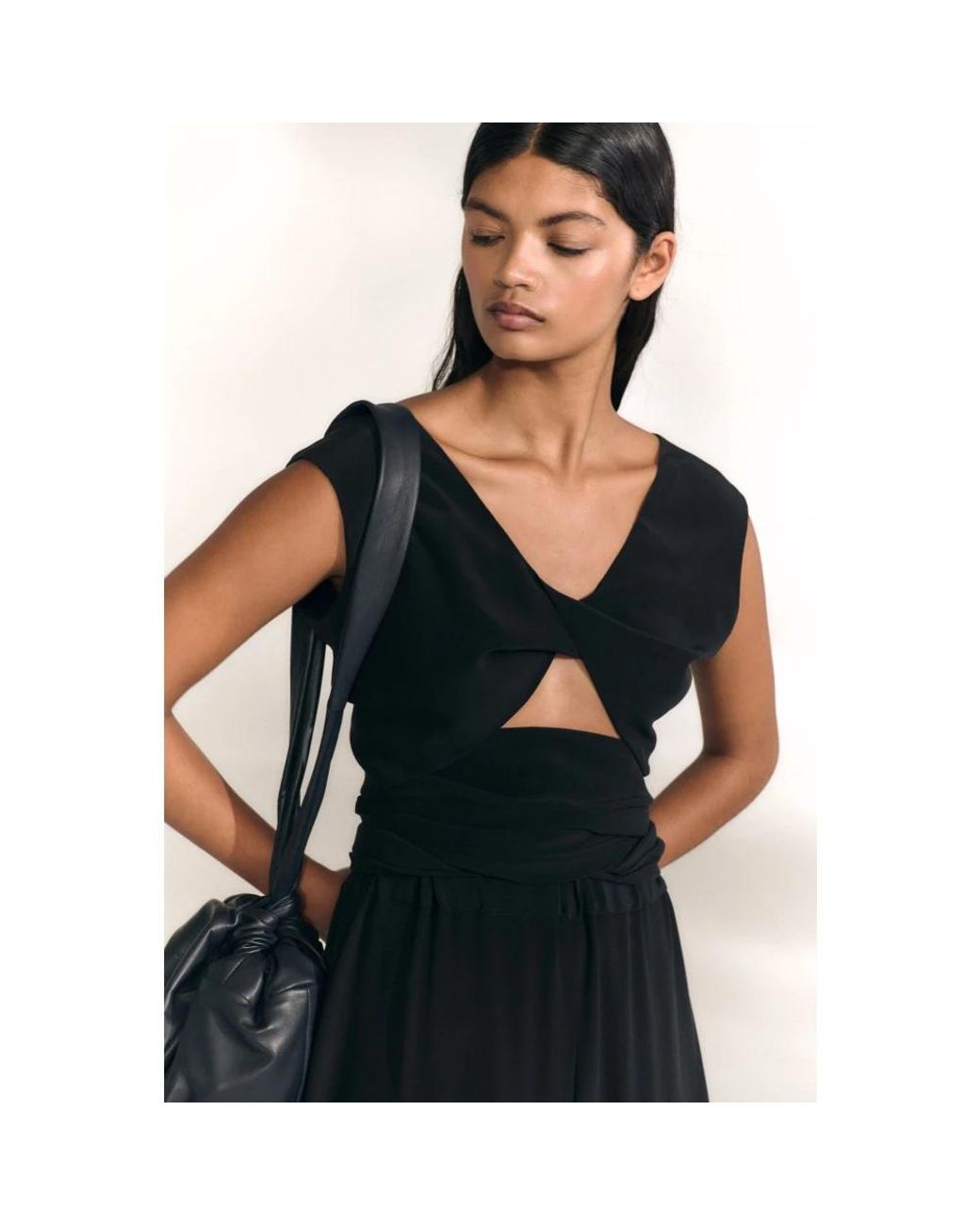 Cortana Black Sleeveless Tops