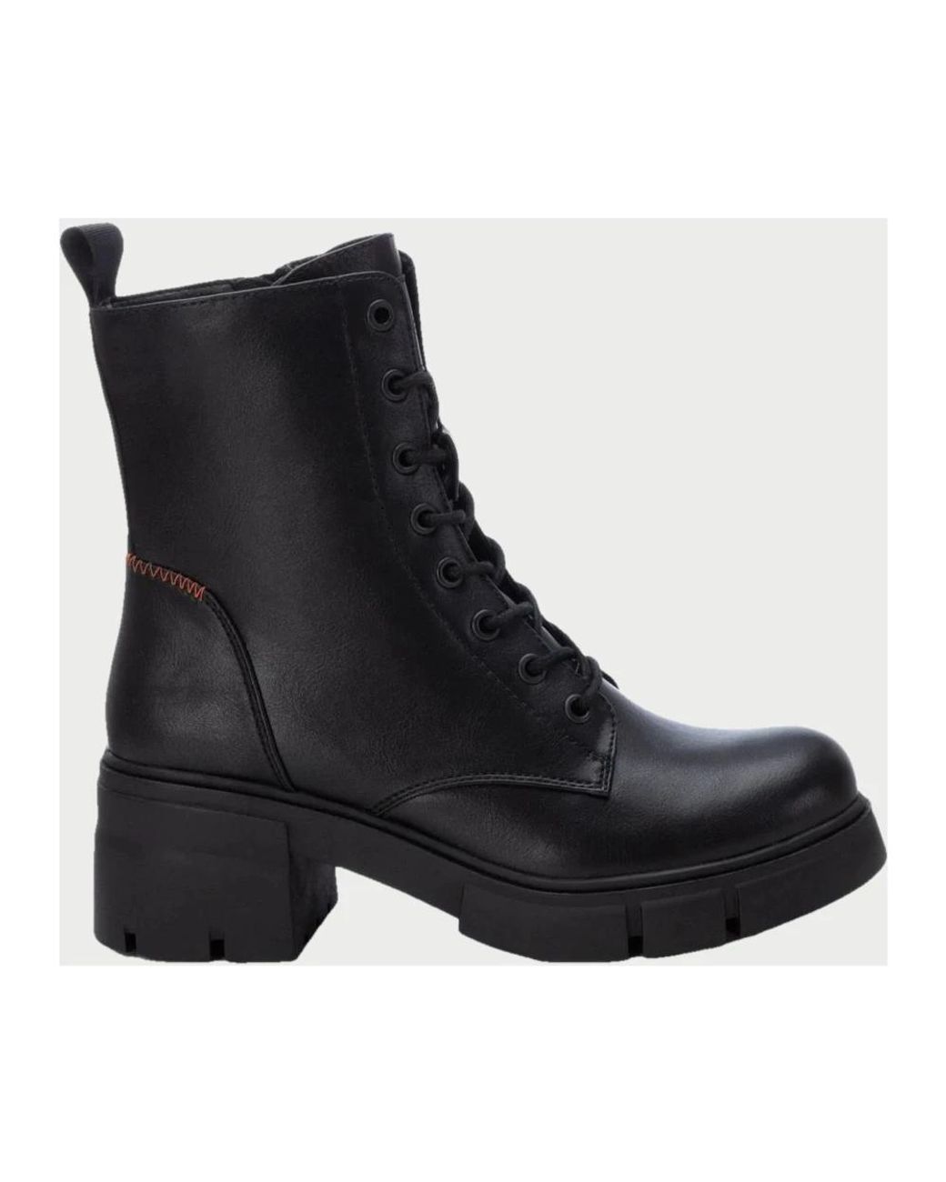 Lace-Up Boots Refresh en coloris Black