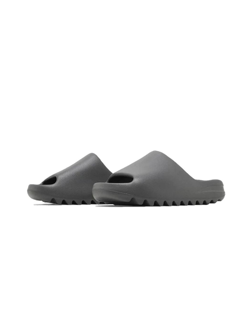 Sliders Yeezy pour homme en coloris Gray