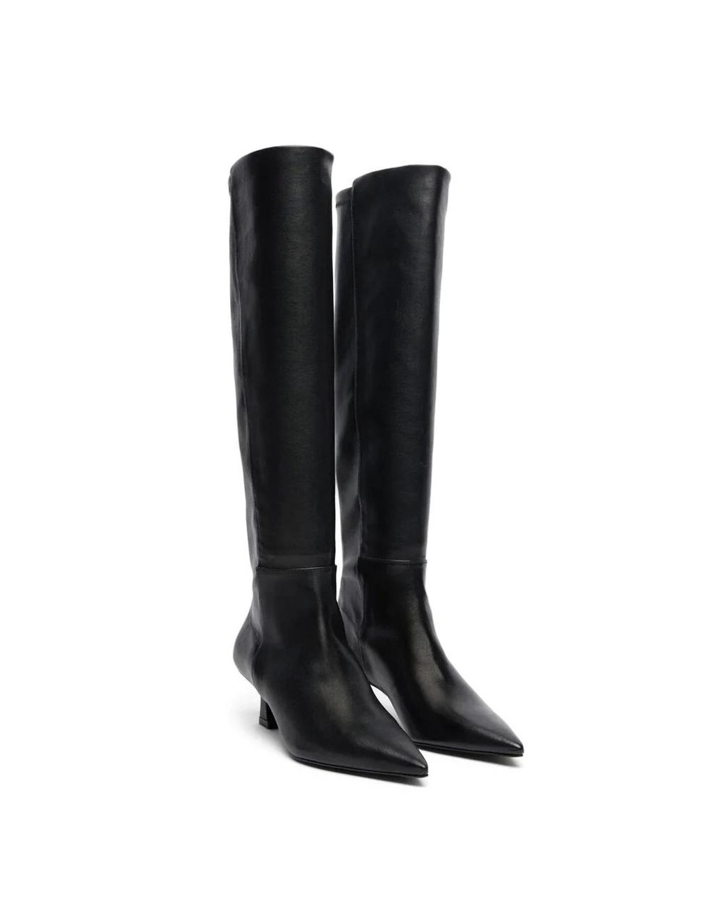 High Boots di Stuart Weitzman in Black