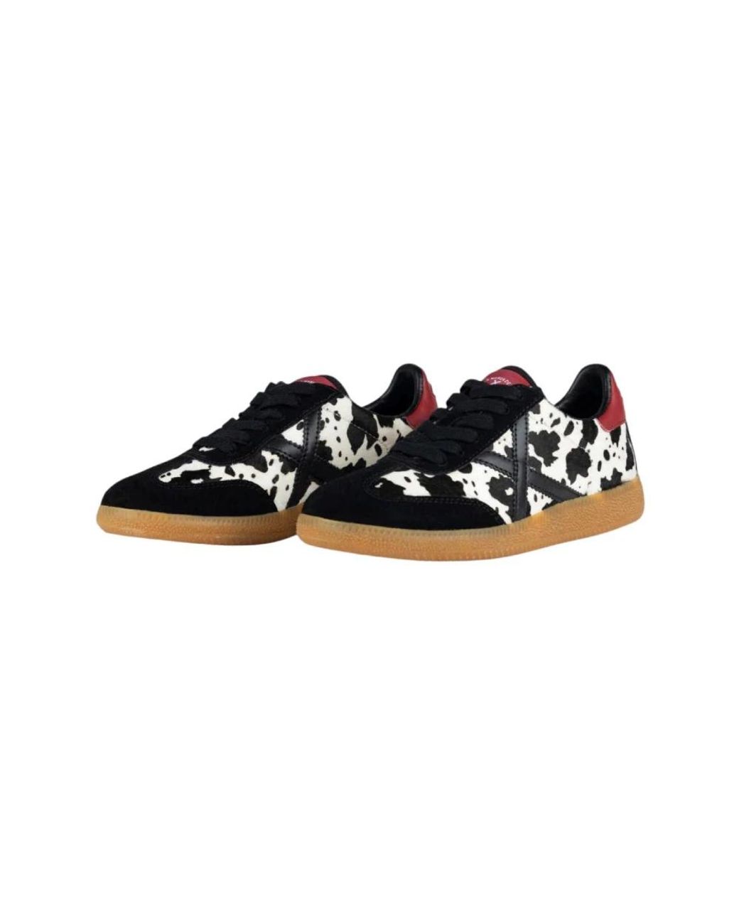 Munich Black Sneakers