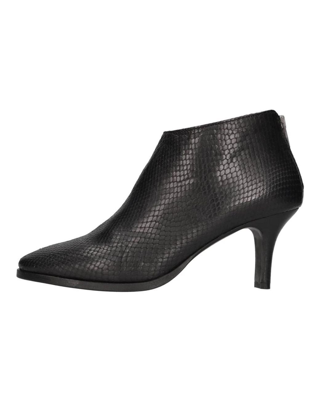 Pantanetti Black Heeled Boots